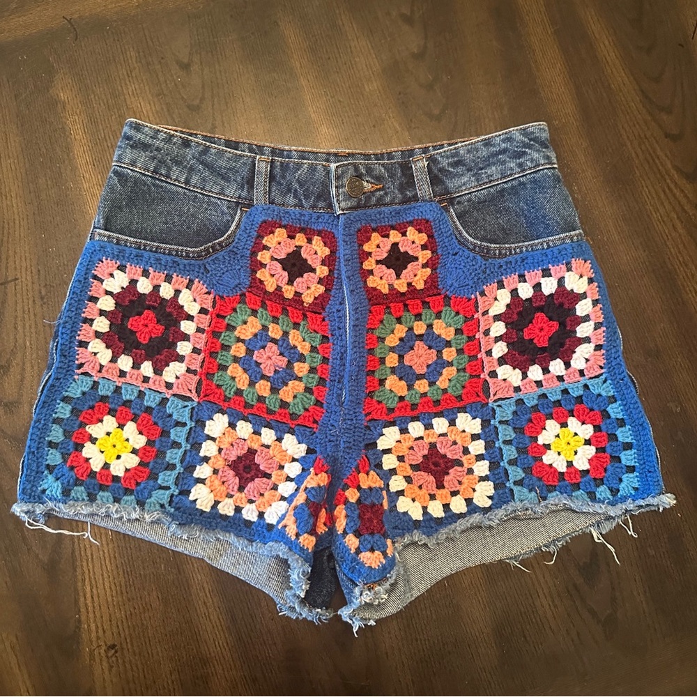 Farm Rio Crochet High Rise Shorts - Picture 4 of 5
